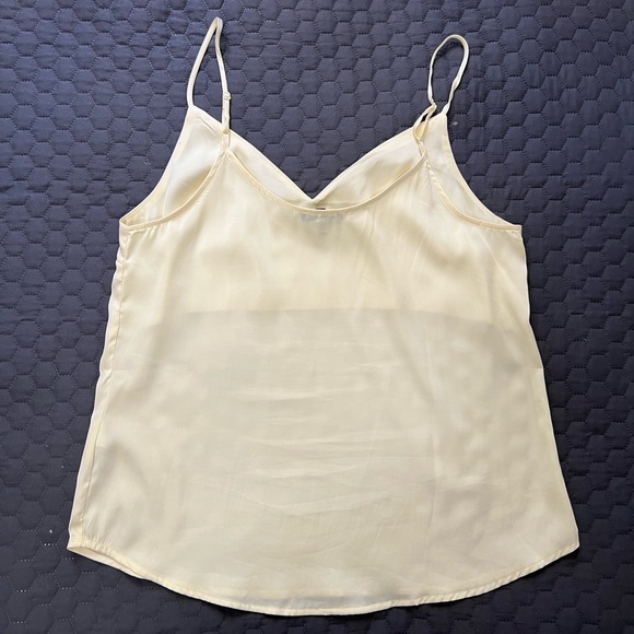 Dynamite Cami 💘 - Picture 4 of 4